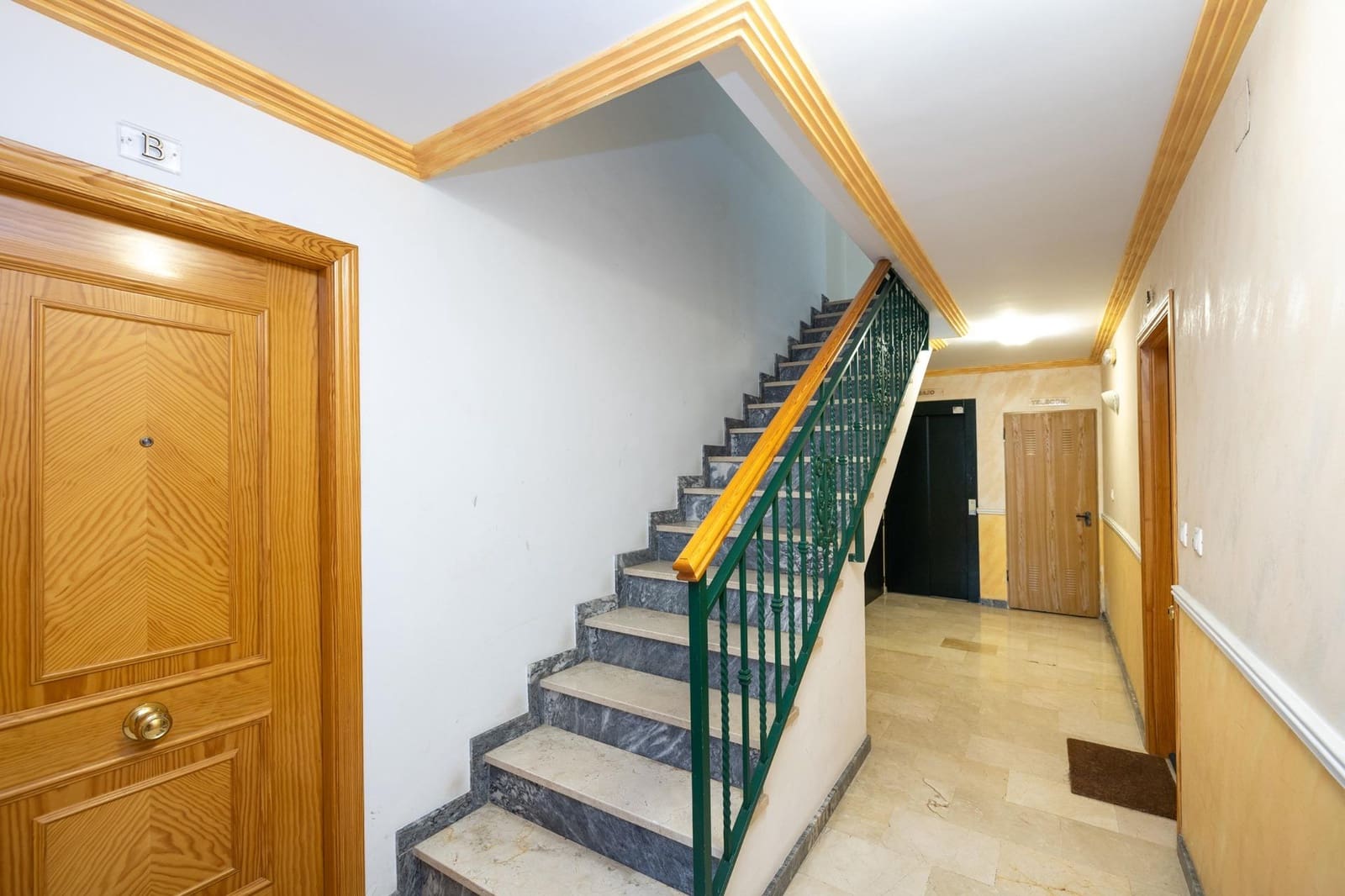 2 Zimmer Wohnung zu verkaufen in Churriana de la Vega mit Garage - 164.000 € (Ref: 9625932)