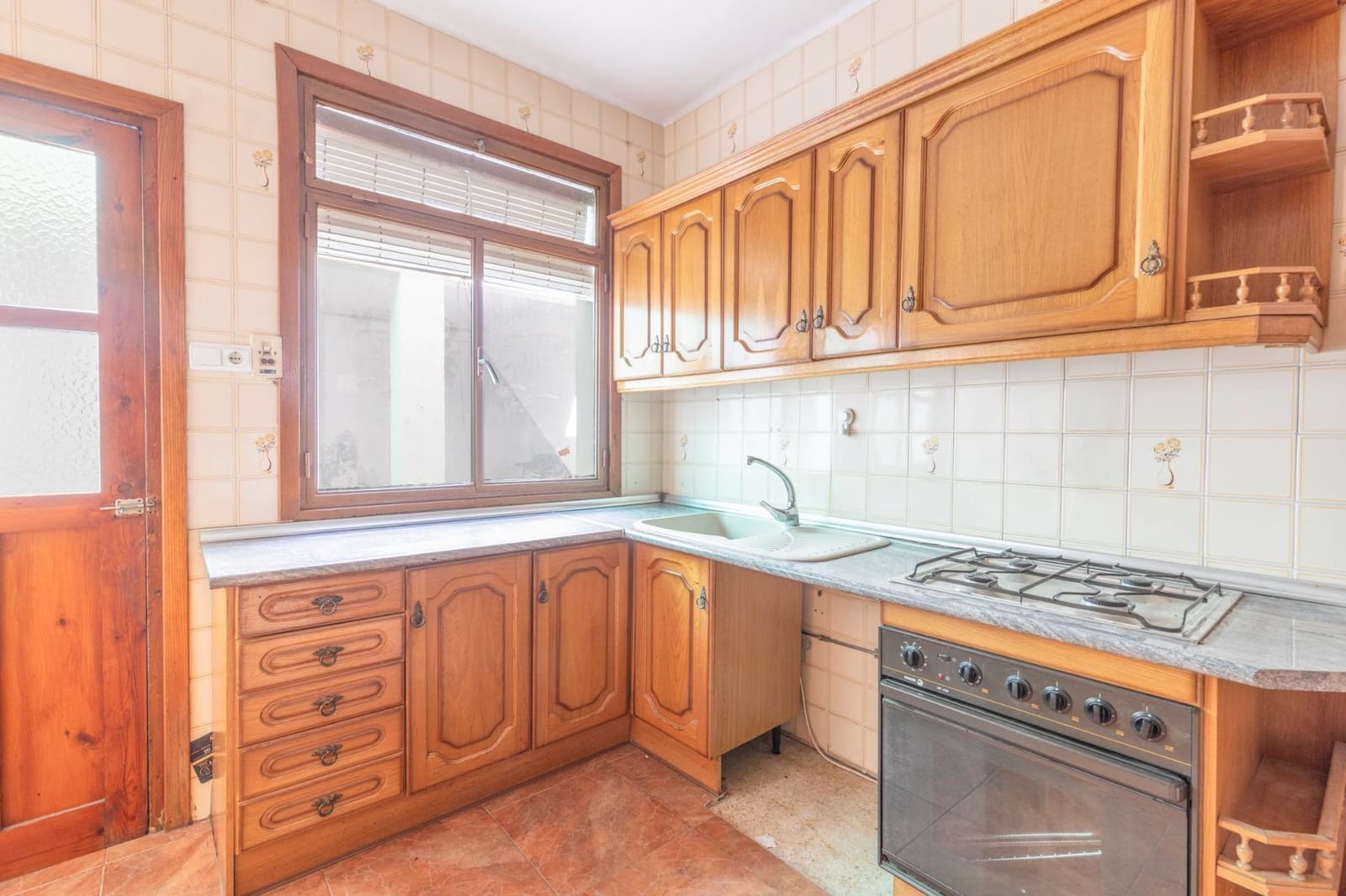 5 bedroom Townhouse for sale in Santa Fe with garage - € 174,900 (Ref: 9625936)