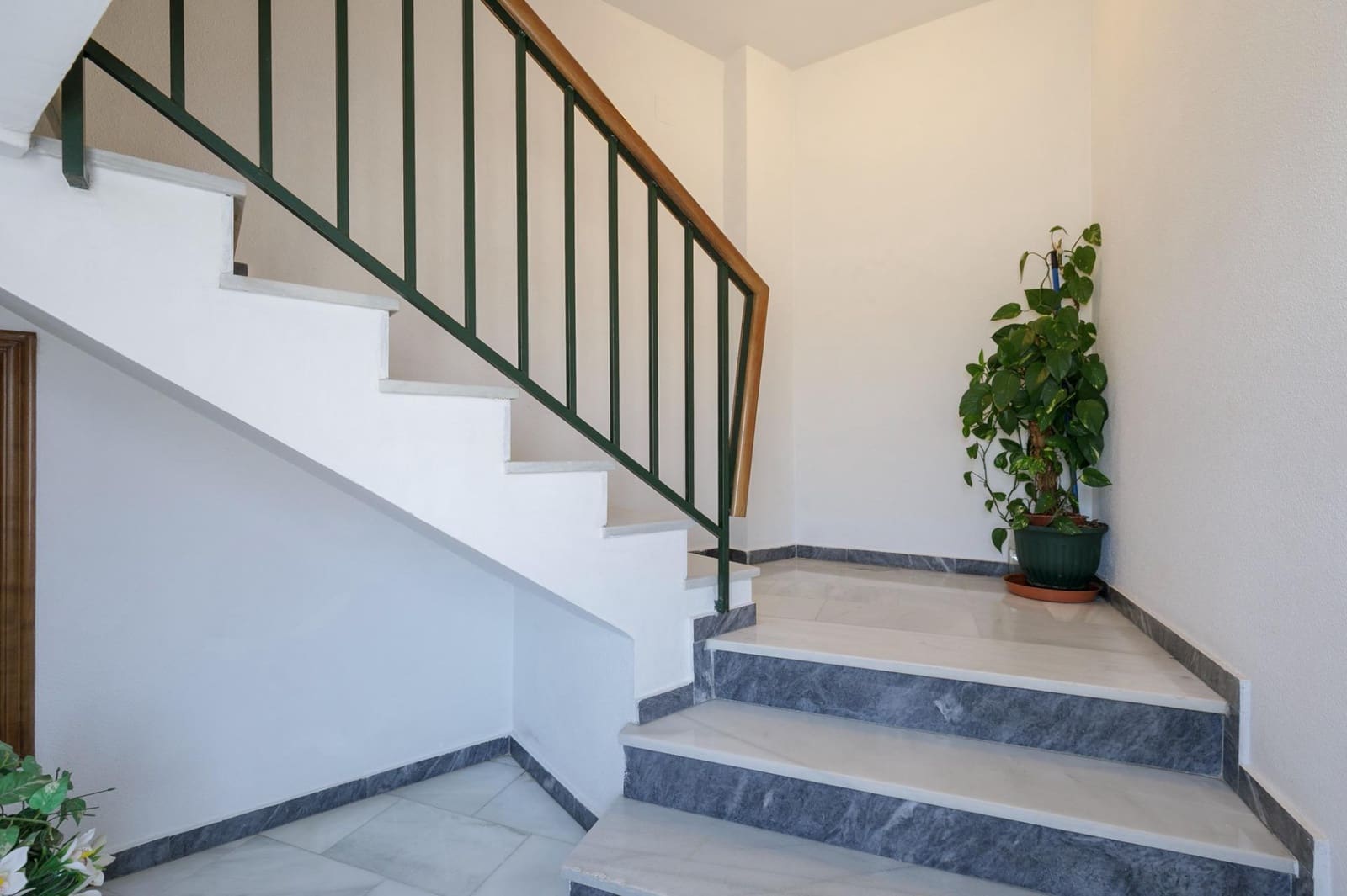 2 bedroom Flat for sale in Motril - € 89,900 (Ref: 9627834)