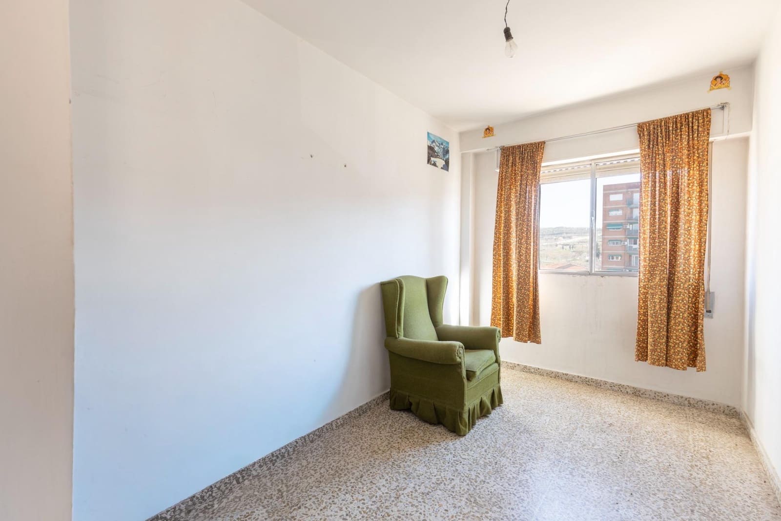 4 makuuhuone Asunto myytävänä paikassa Granada kaupunki - 160 000 € (Ref: 9627835)