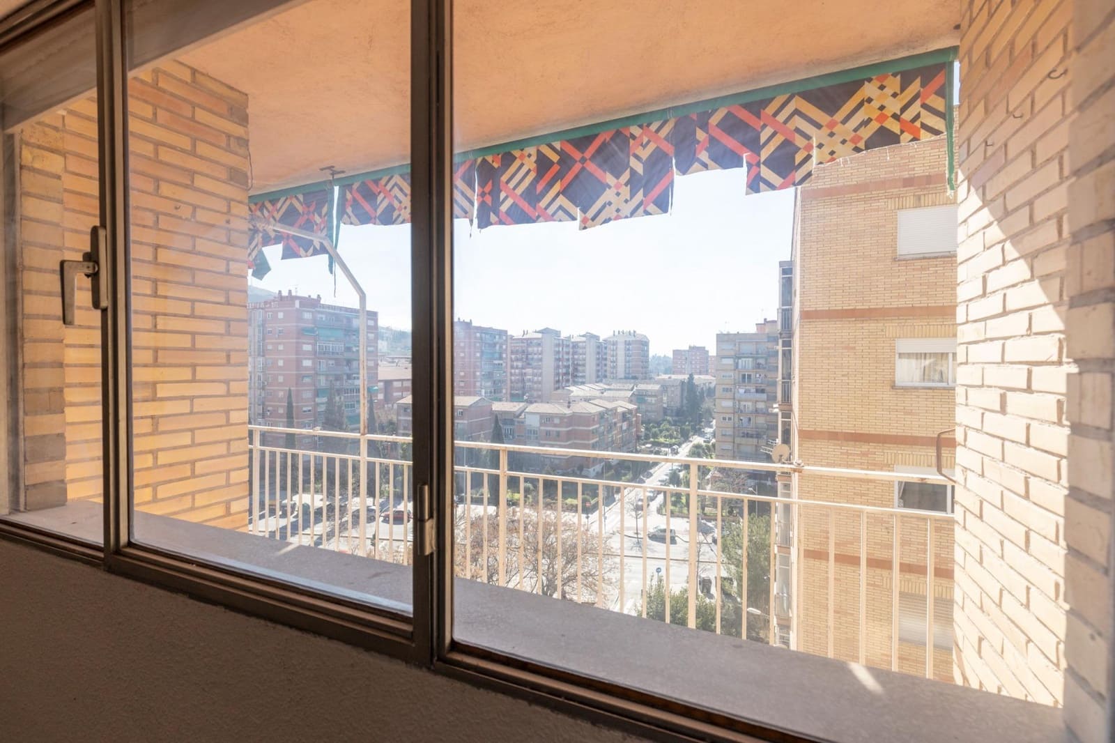 4 makuuhuone Asunto myytävänä paikassa Granada kaupunki - 160 000 € (Ref: 9627835)