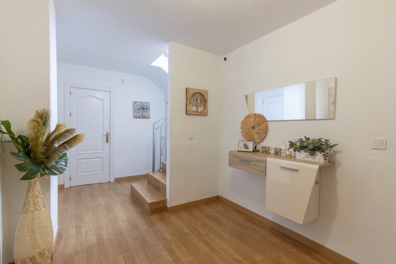 4 soverom Villa til salgs i Otura med garasje - € 383 000 (Ref: 9627836)