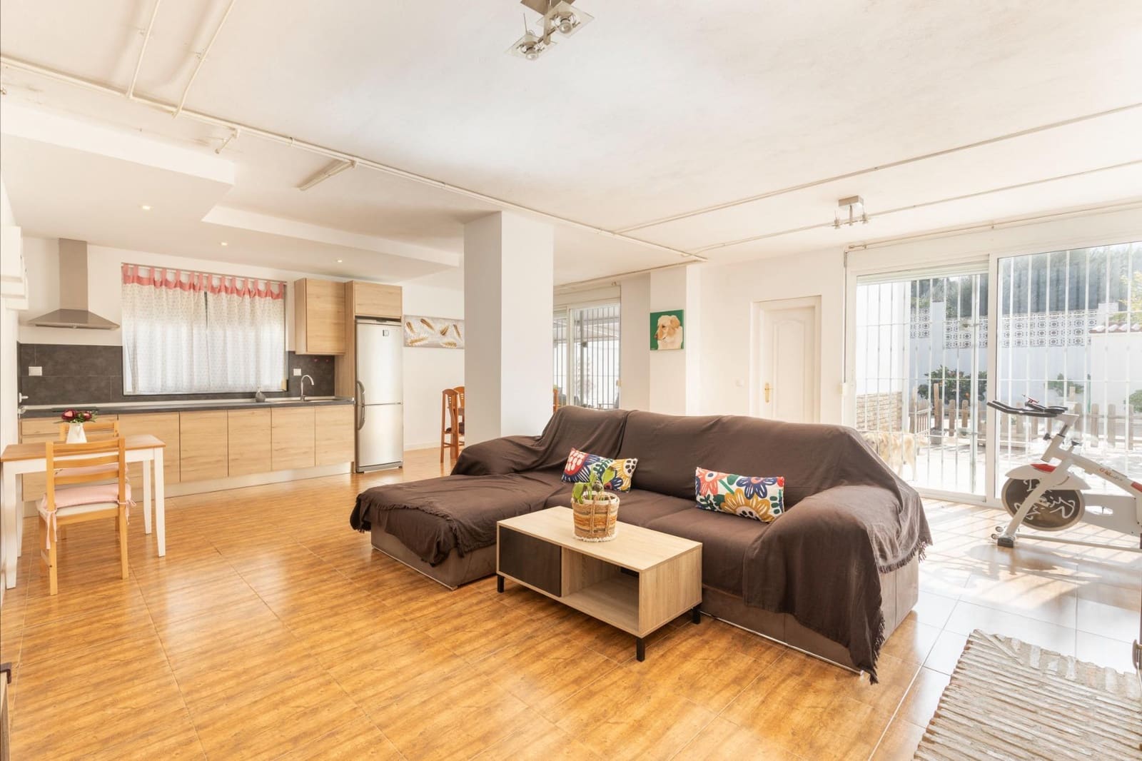 4 soverom Villa til salgs i Otura med garasje - € 383 000 (Ref: 9627836)