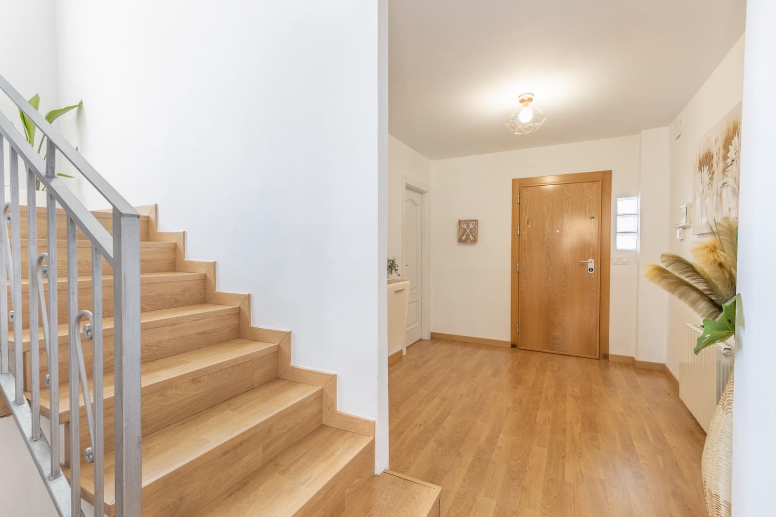 4 soverom Villa til salgs i Otura med garasje - € 383 000 (Ref: 9627836)