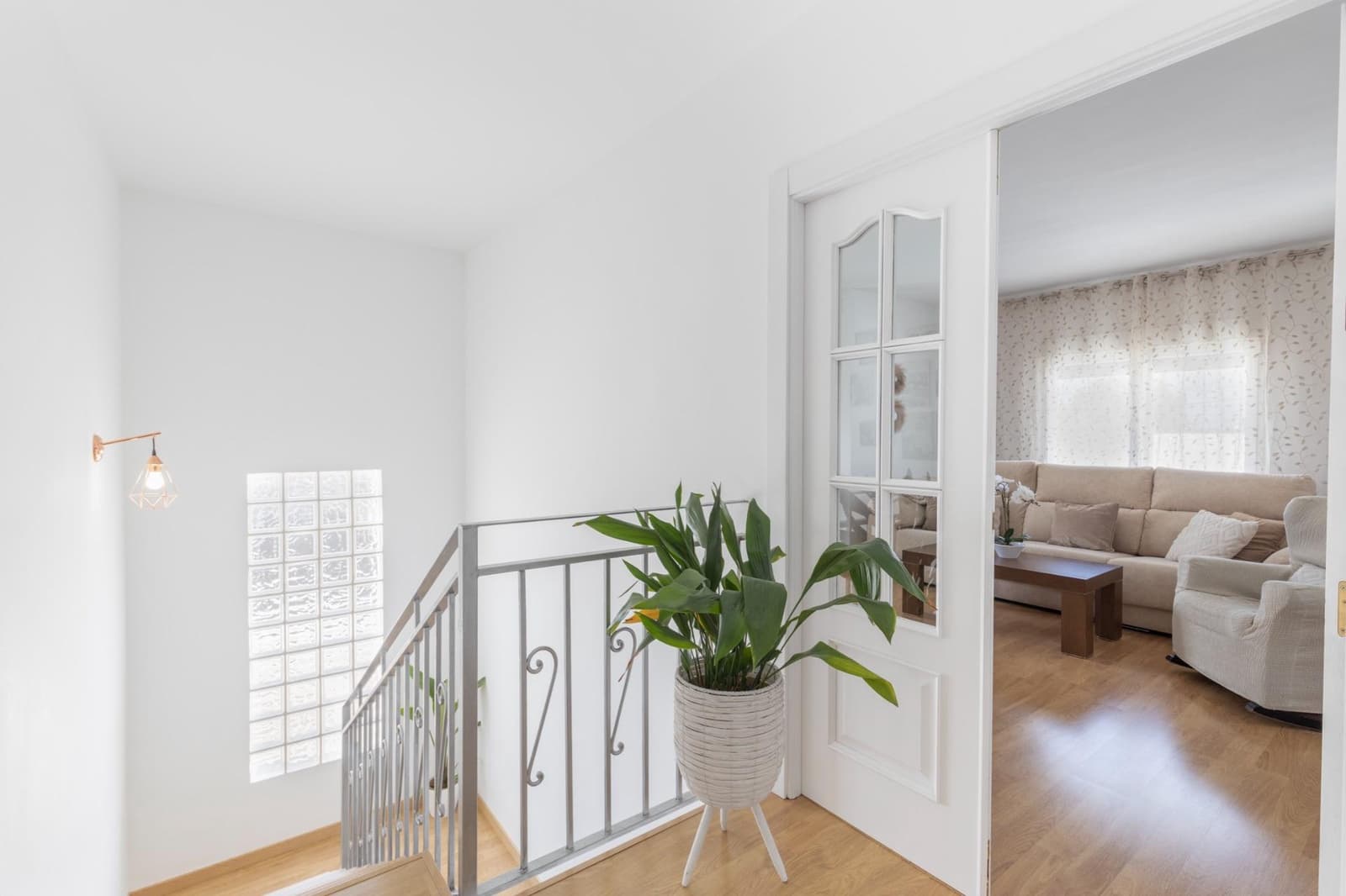 4 soverom Villa til salgs i Otura med garasje - € 383 000 (Ref: 9627836)