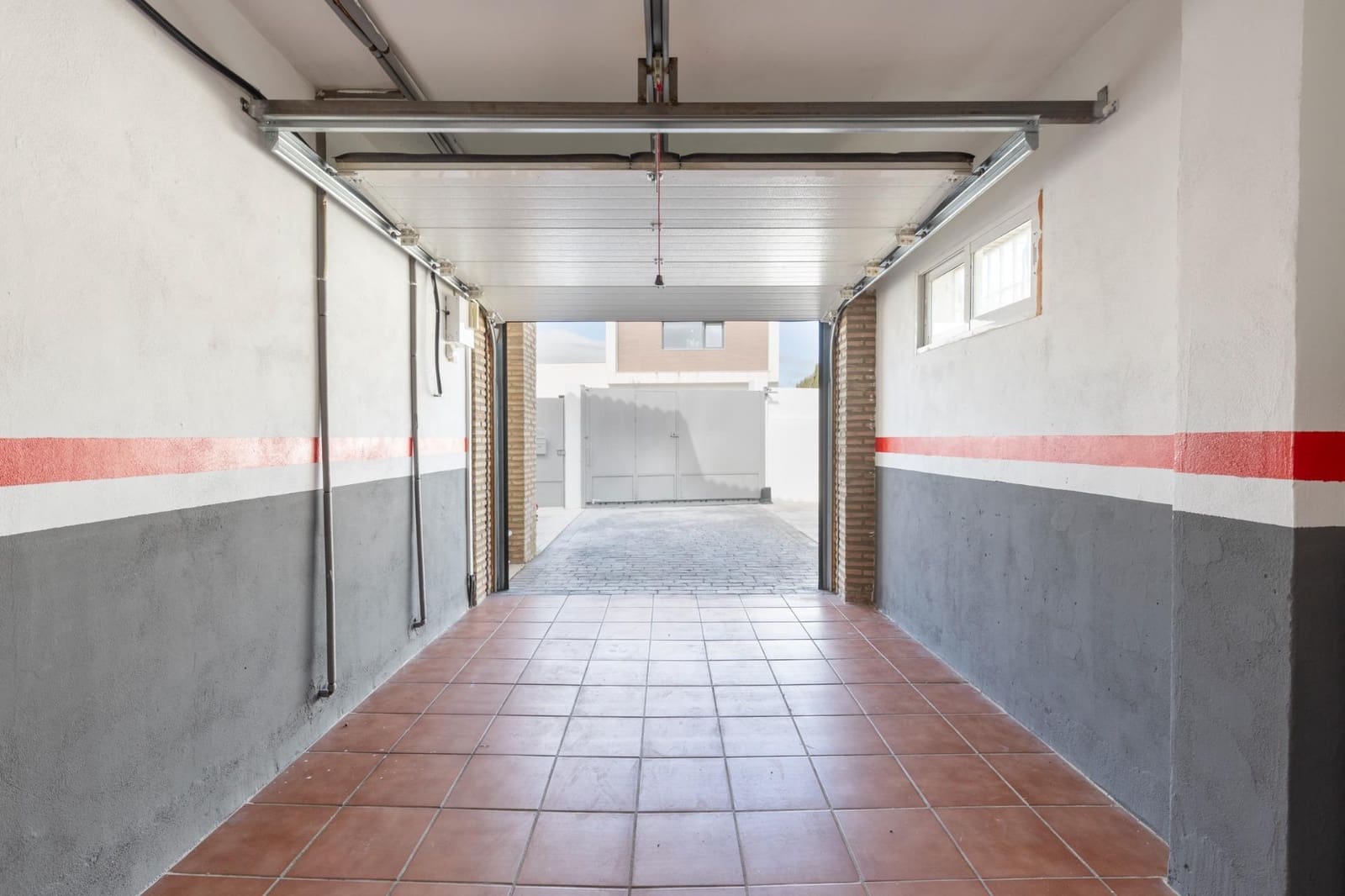 4 soverom Villa til salgs i Otura med garasje - € 383 000 (Ref: 9627836)