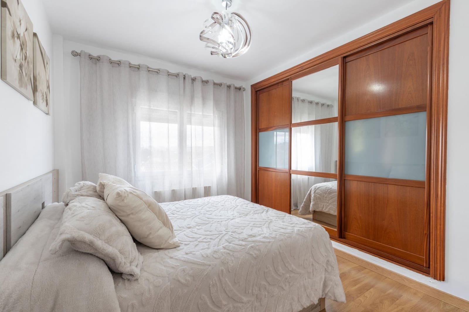 4 soverom Villa til salgs i Otura med garasje - € 383 000 (Ref: 9627836)