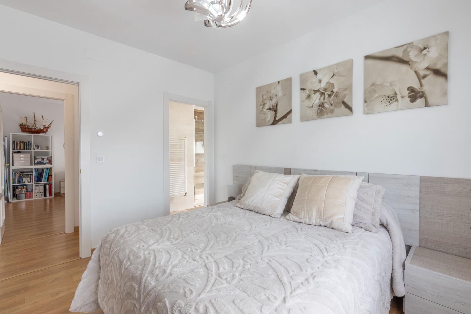 4 soverom Villa til salgs i Otura med garasje - € 383 000 (Ref: 9627836)