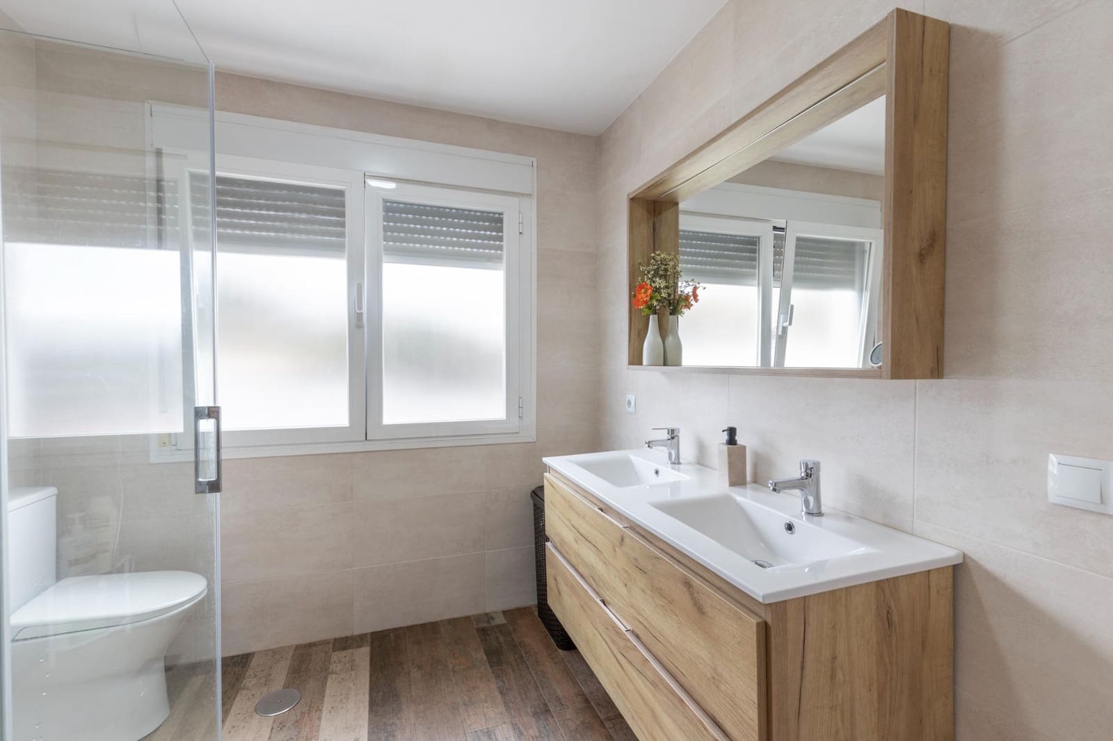 4 soverom Villa til salgs i Otura med garasje - € 383 000 (Ref: 9627836)