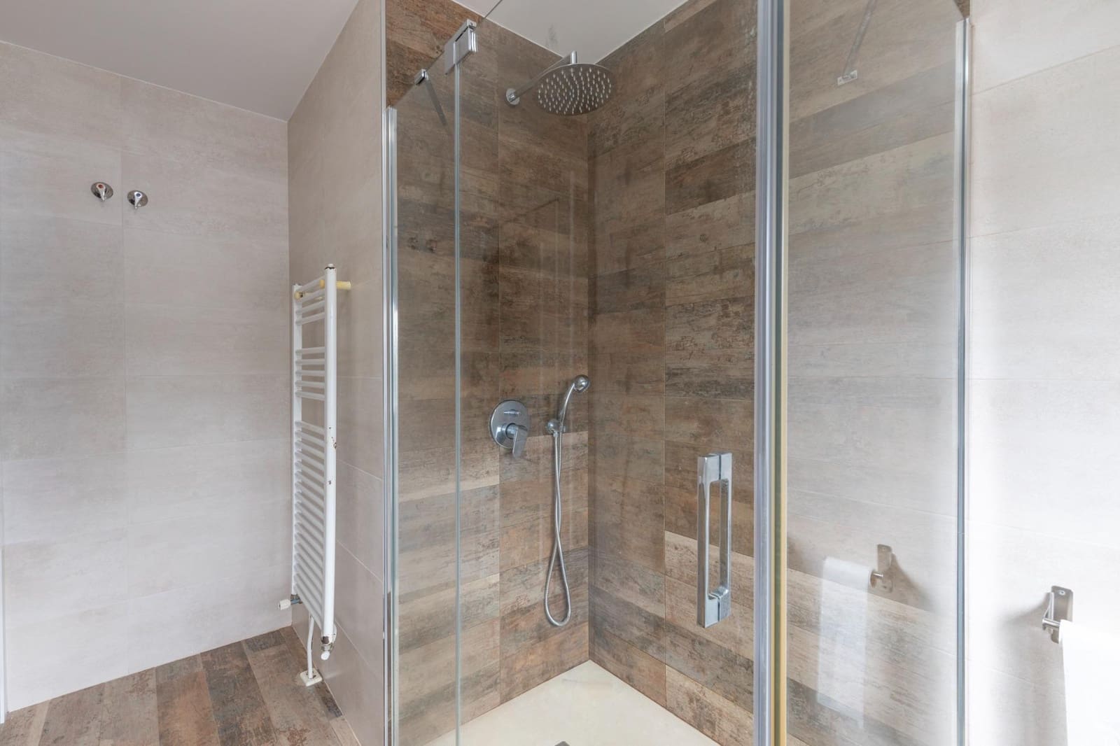 4 soverom Villa til salgs i Otura med garasje - € 383 000 (Ref: 9627836)