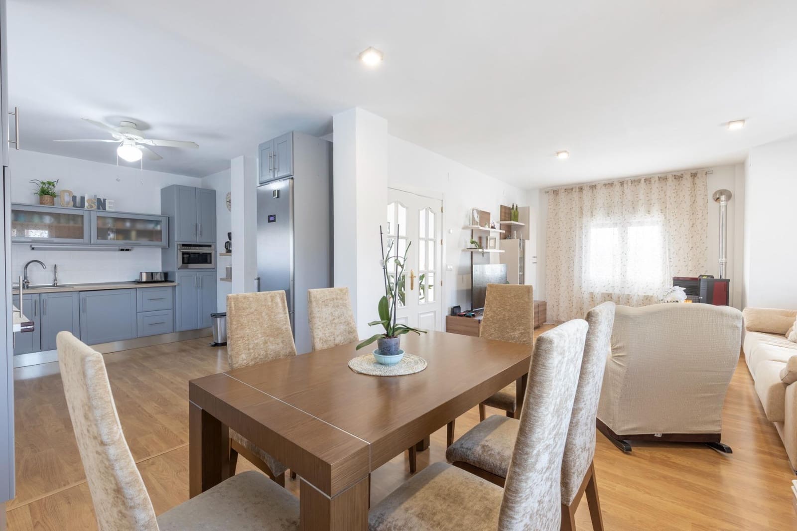 4 soverom Villa til salgs i Otura med garasje - € 383 000 (Ref: 9627836)