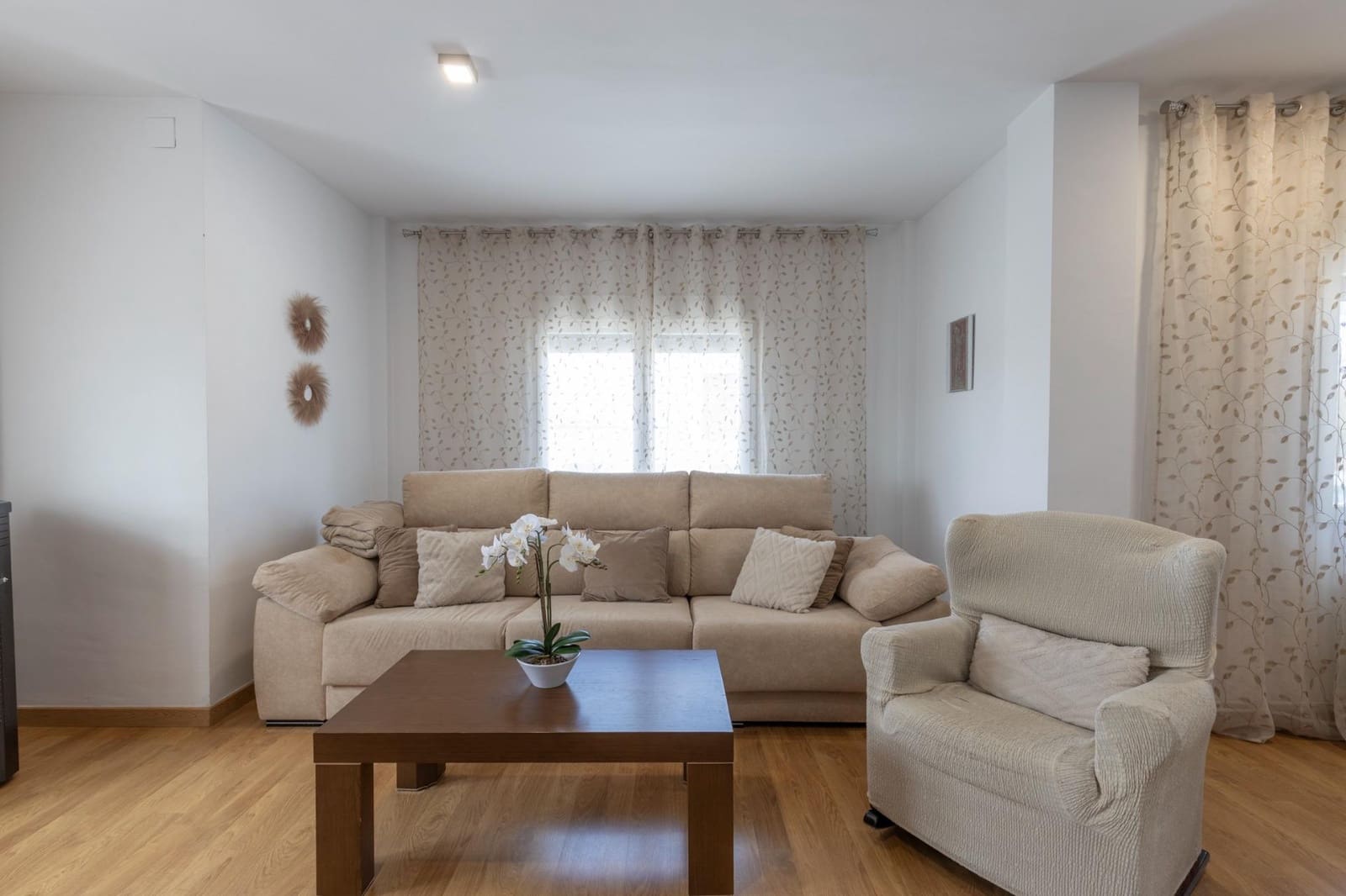 4 soverom Villa til salgs i Otura med garasje - € 383 000 (Ref: 9627836)