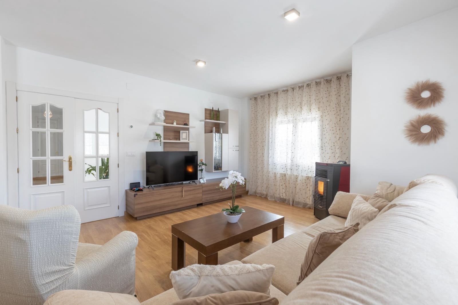 4 soverom Villa til salgs i Otura med garasje - € 383 000 (Ref: 9627836)