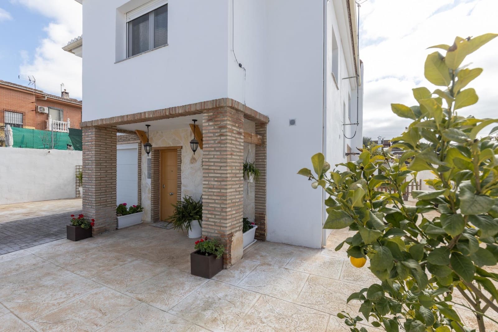 4 soverom Villa til salgs i Otura med garasje - € 383 000 (Ref: 9627836)