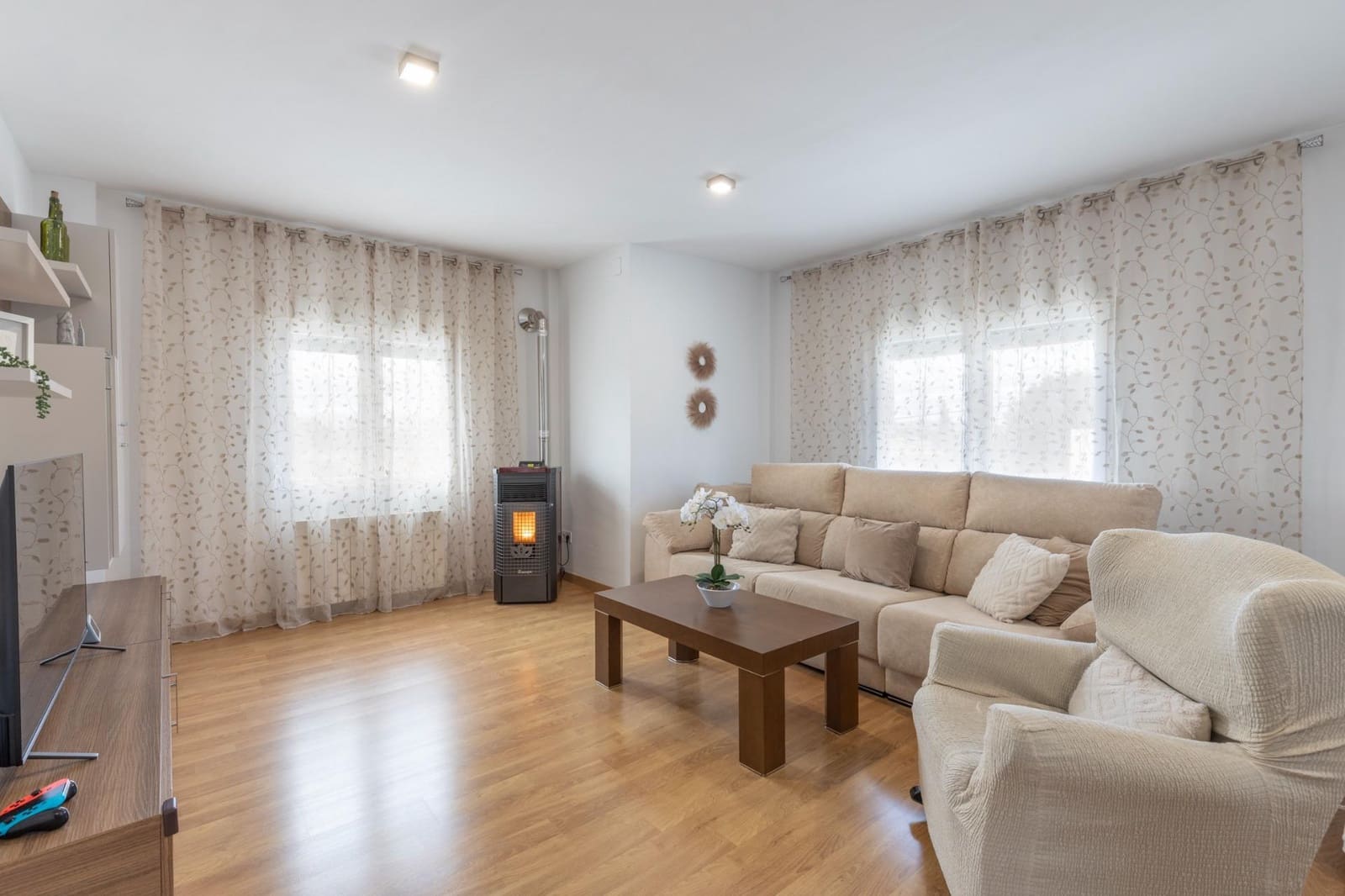 4 soverom Villa til salgs i Otura med garasje - € 383 000 (Ref: 9627836)