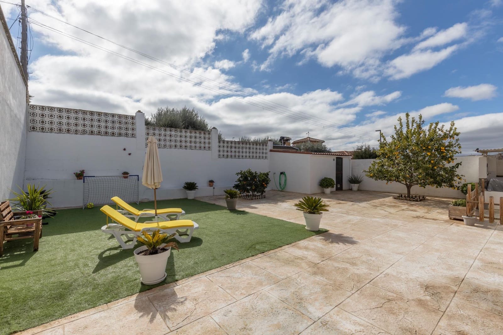 4 soverom Villa til salgs i Otura med garasje - € 383 000 (Ref: 9627836)