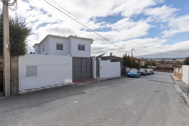 4 chambre Villa/Maison à vendre à Otura avec garage - 357 000 € (Ref: 9627836)
