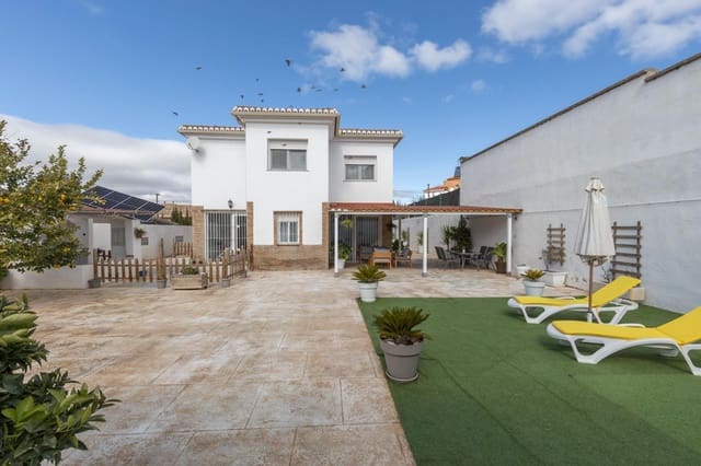 4 chambre Villa/Maison à vendre à Otura avec garage - 357 000 € (Ref: 9627836)