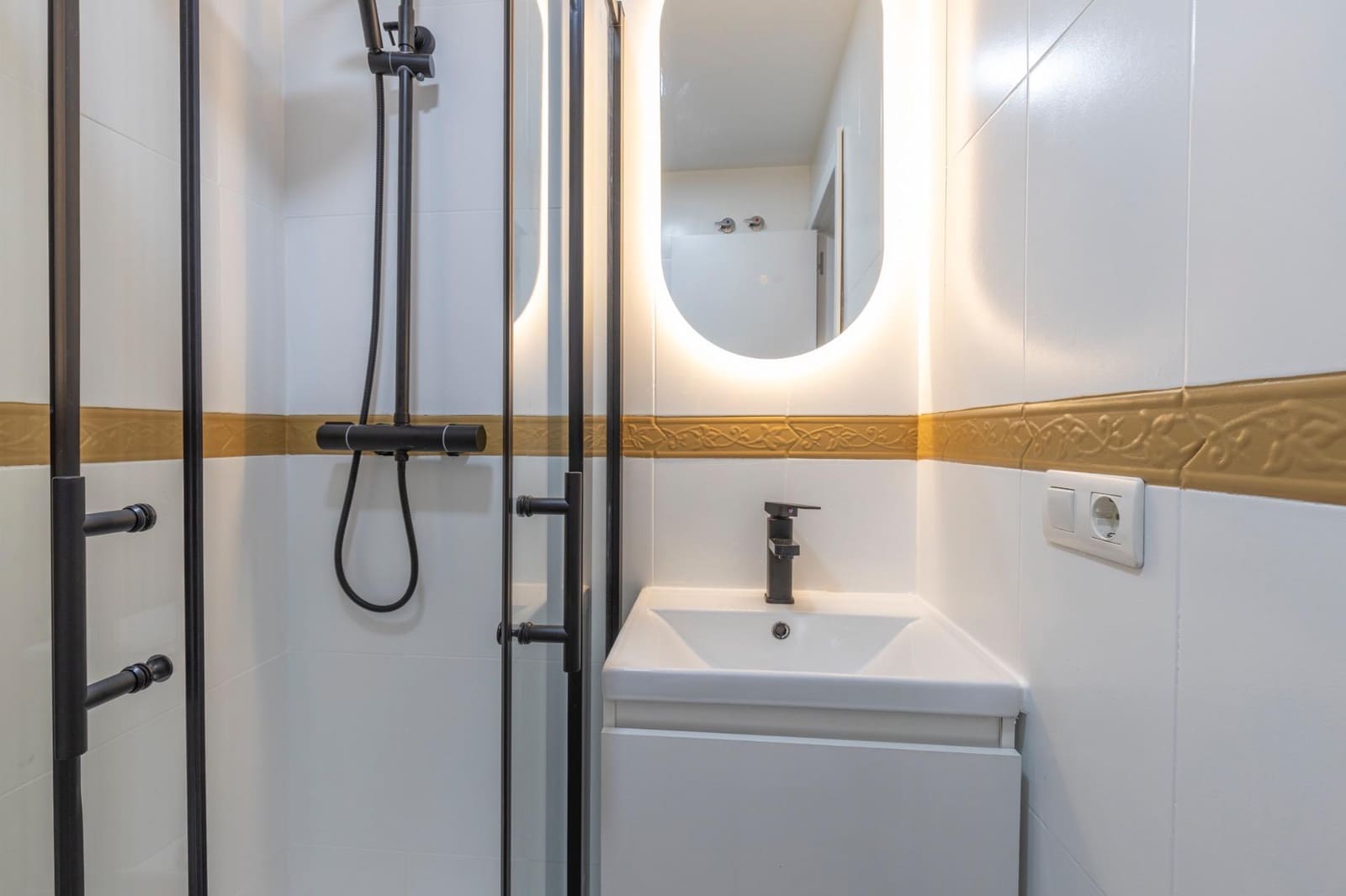 Piso de 2 habitaciones en Cenes de la Vega en venta - 149.000 € (Ref: 9627837)