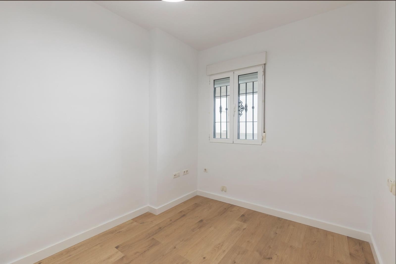 2 bedroom Flat for sale in Cenes de la Vega - € 144,000 (Ref: 9627837)