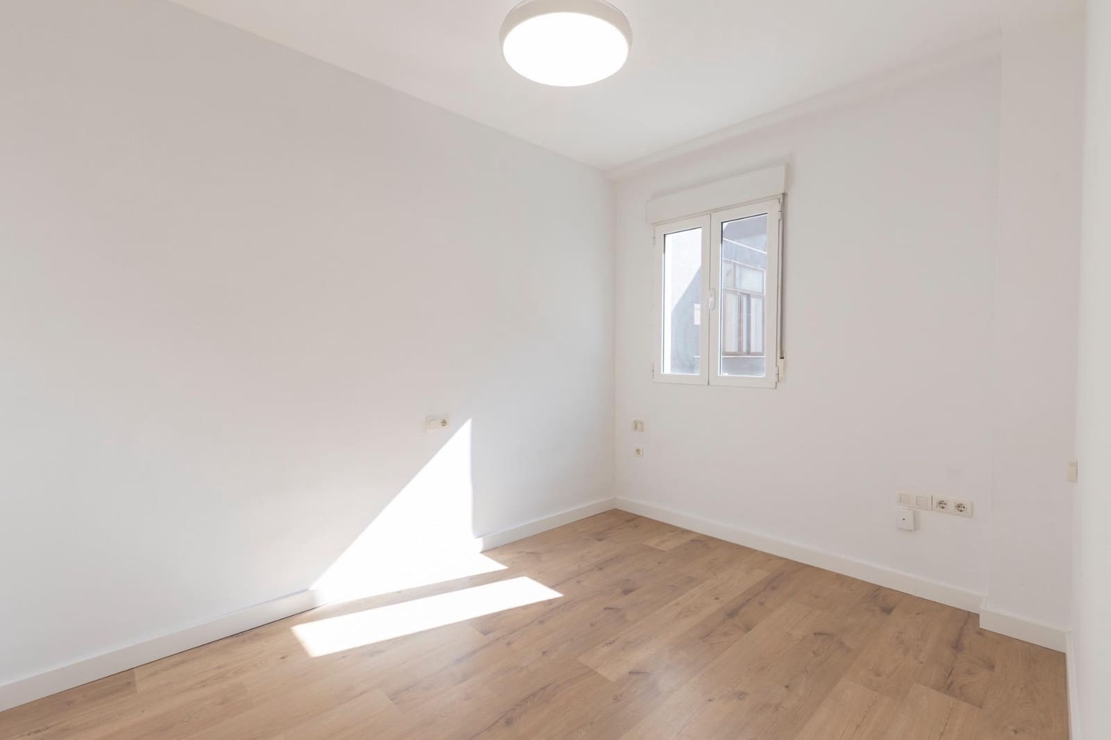 2 bedroom Flat for sale in Cenes de la Vega - € 144,000 (Ref: 9627837)