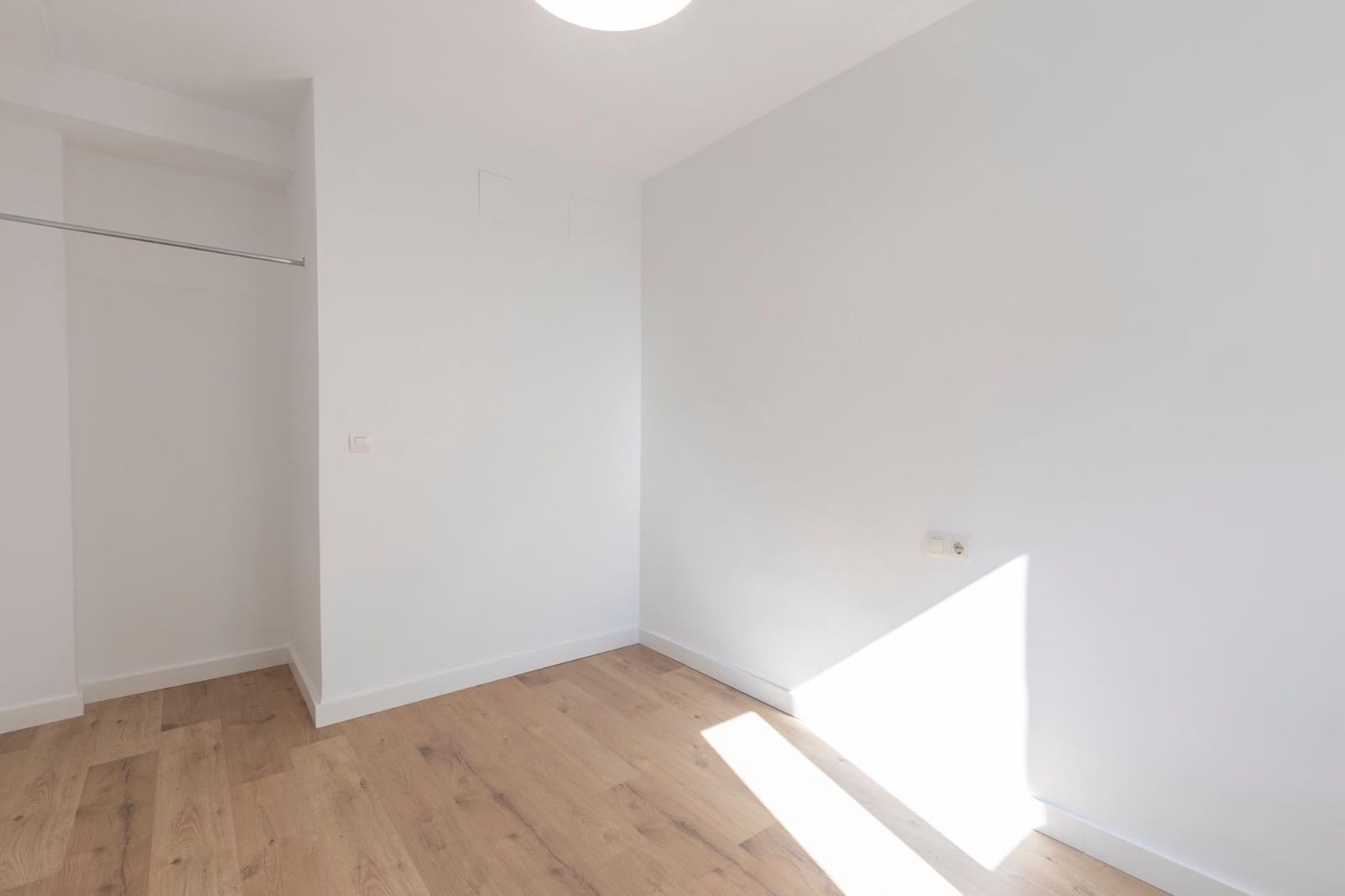 2 bedroom Flat for sale in Cenes de la Vega - € 144,000 (Ref: 9627837)