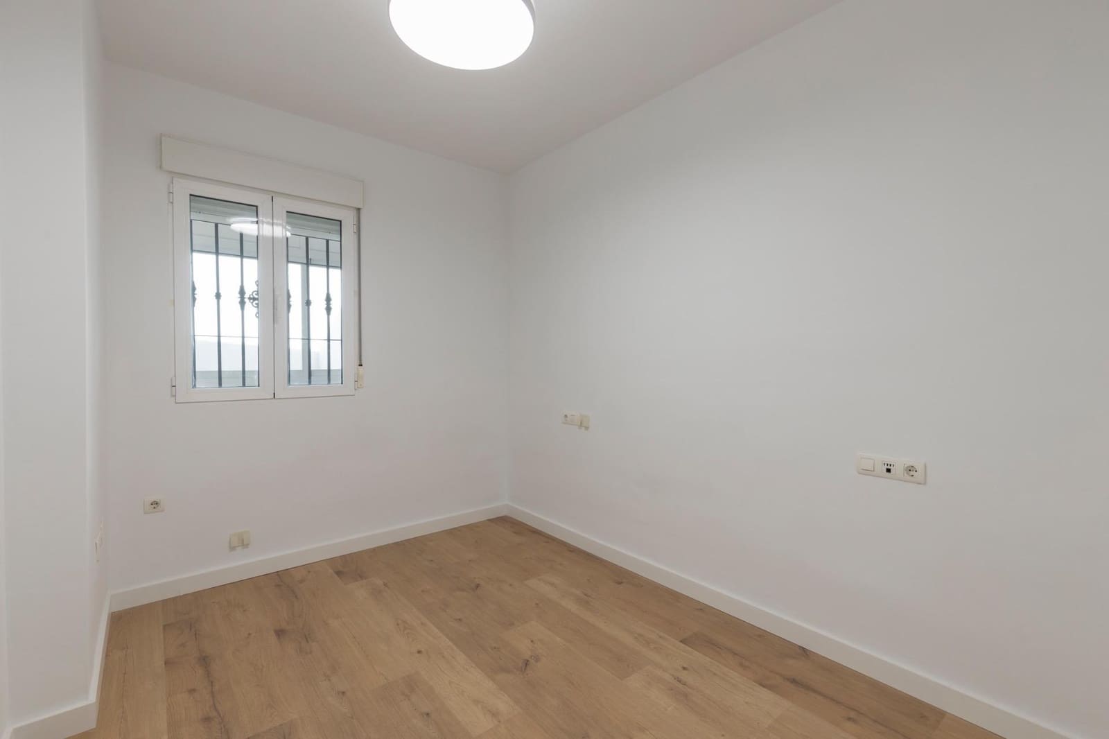 2 bedroom Flat for sale in Cenes de la Vega - € 144,000 (Ref: 9627837)