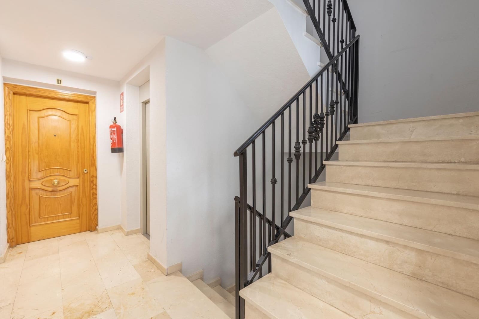 2 bedroom Flat for sale in Cenes de la Vega - € 144,000 (Ref: 9627837)