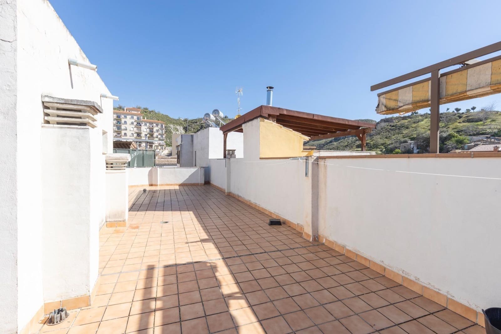 2 bedroom Flat for sale in Cenes de la Vega - € 144,000 (Ref: 9627837)