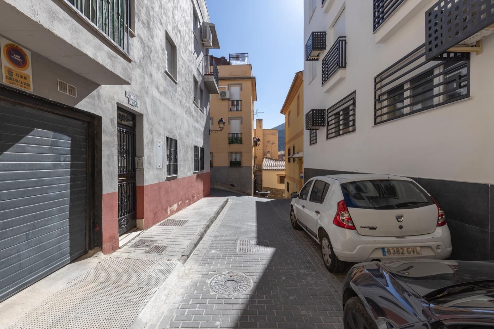 2 bedroom Flat for sale in Cenes de la Vega - € 144,000 (Ref: 9627837)