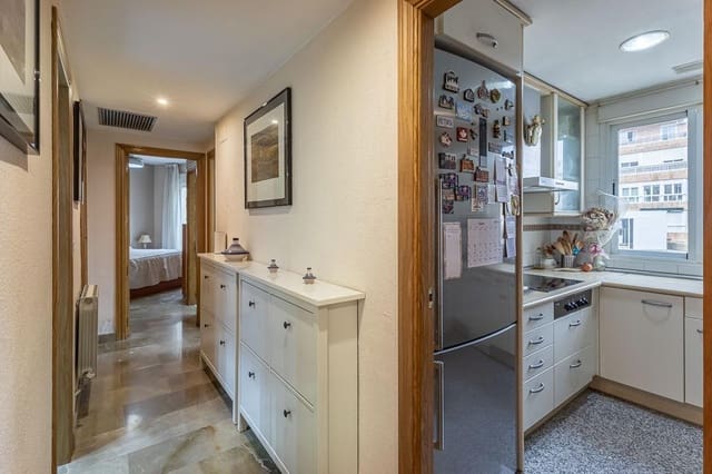 3 quarto Apartamento para venda em Granada cidade - 389 000 € (Ref: 9627838)