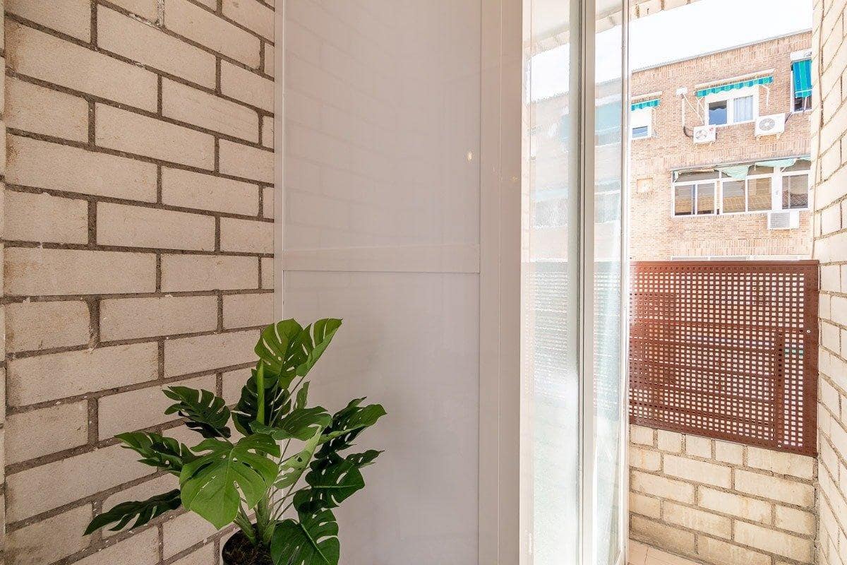 2 soverom Leilighet til salgs i Granada by - € 245 000 (Ref: 9630329)