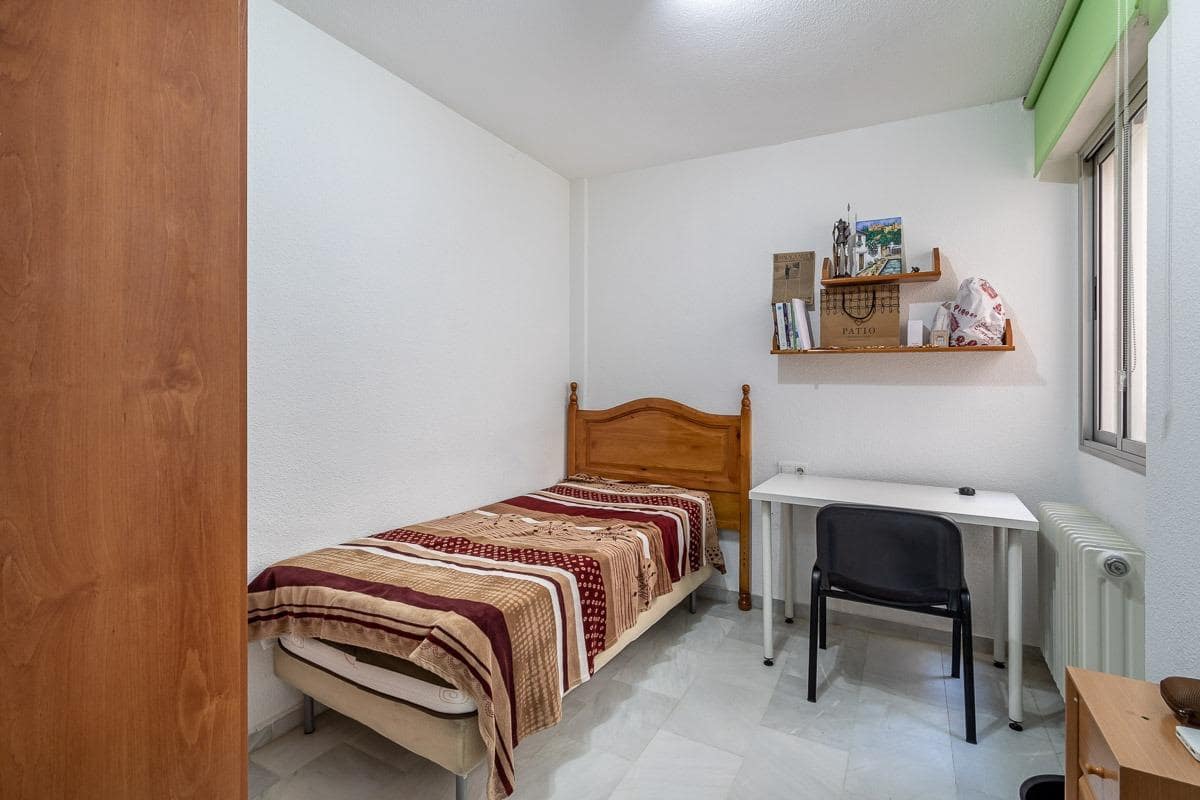 7 soverom Leilighet til salgs i Granada by med garasje - € 295 000 (Ref: 9630334)