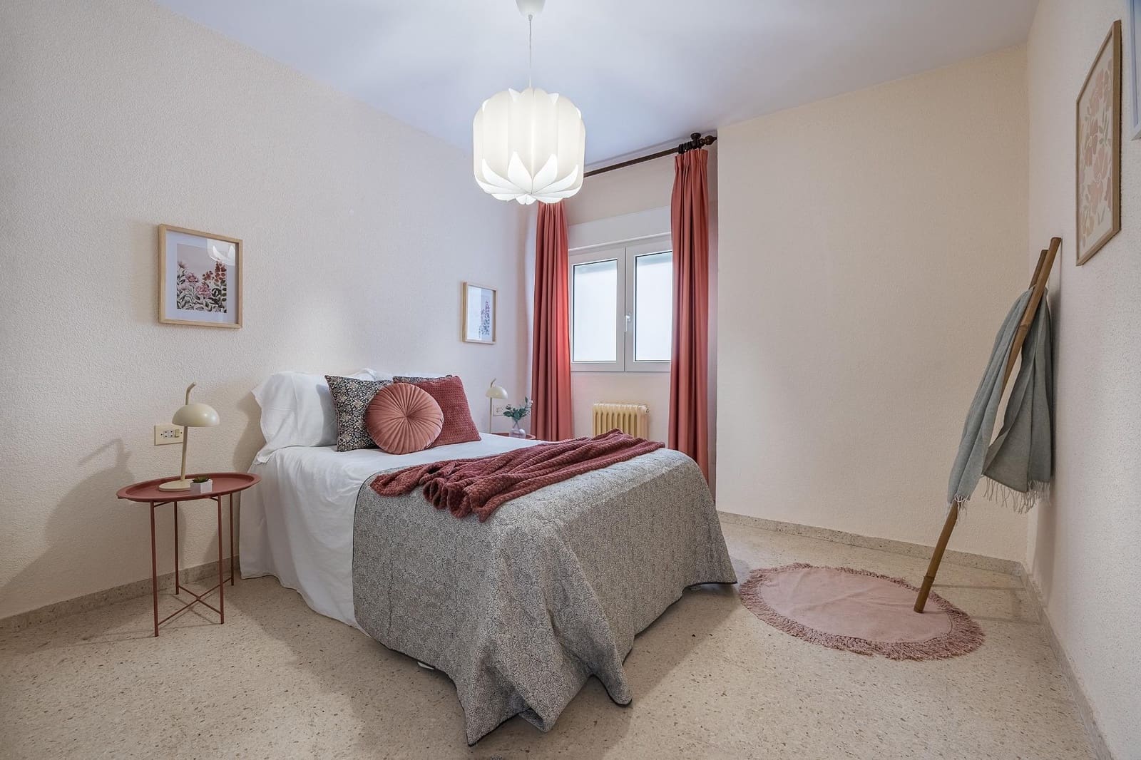 4 slaapkamer Flat te koop in Granada stad - € 345.000 (Ref: 9634545)