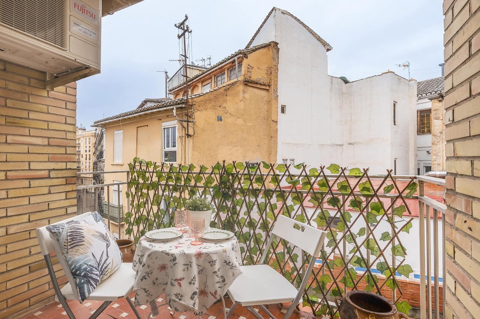 4 slaapkamer Flat te koop in Granada stad - € 345.000 (Ref: 9634545)