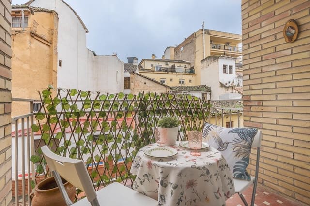 4 slaapkamer Flat te koop in Centro, Granada stad - € 345.000 (Ref: 9634545)