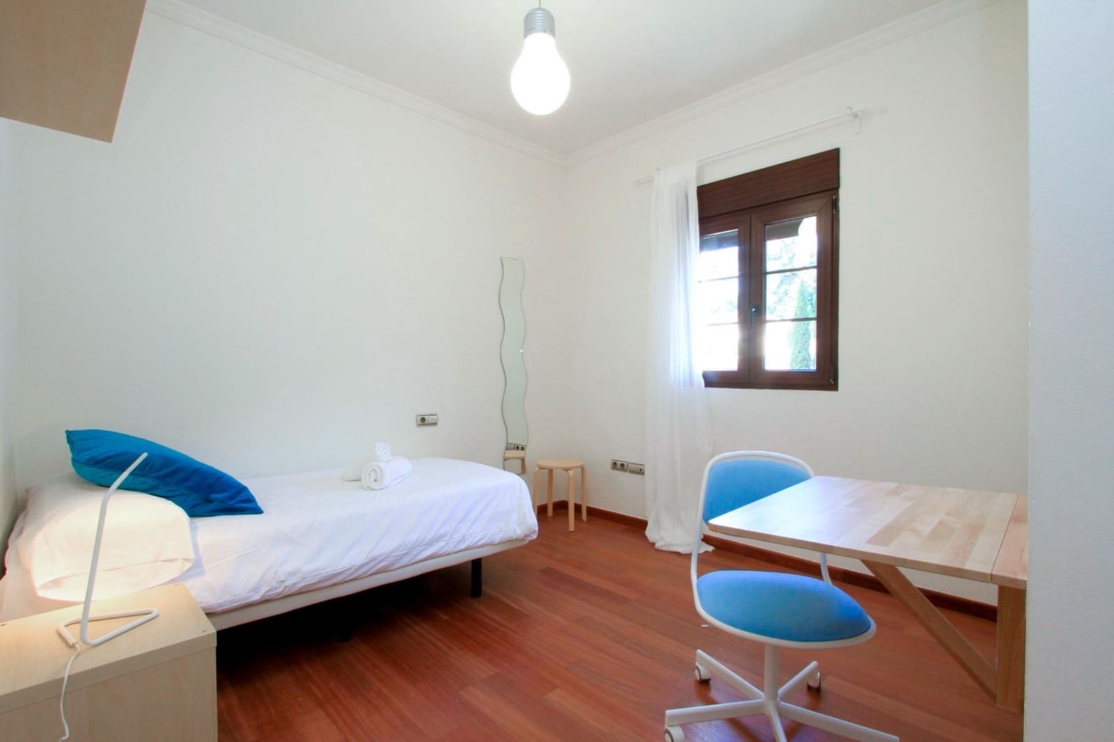 16 slaapkamer Villa te koop in Granada stad met zwembad - € 1.100.000 (Ref: 9634547)