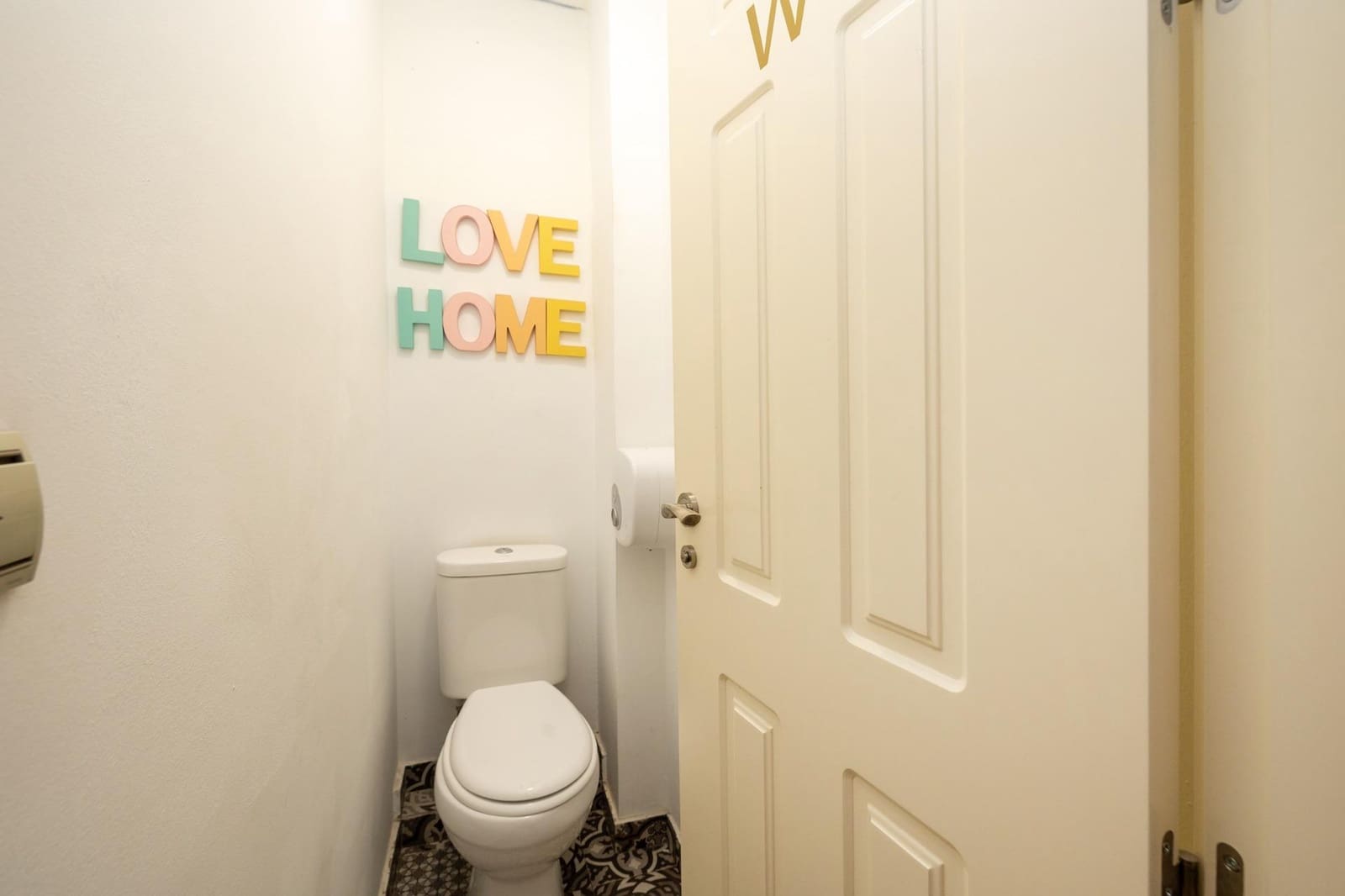 16 slaapkamer Villa te koop in Granada stad met zwembad - € 1.100.000 (Ref: 9634547)