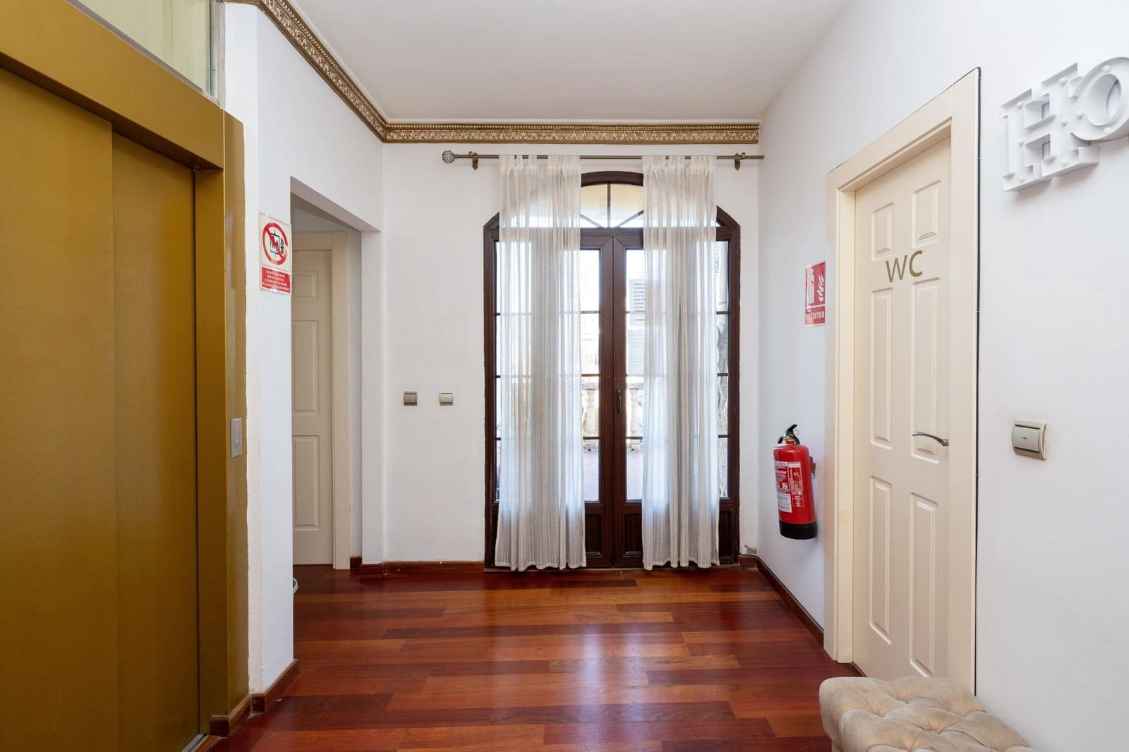 16 slaapkamer Villa te koop in Granada stad met zwembad - € 1.100.000 (Ref: 9634547)