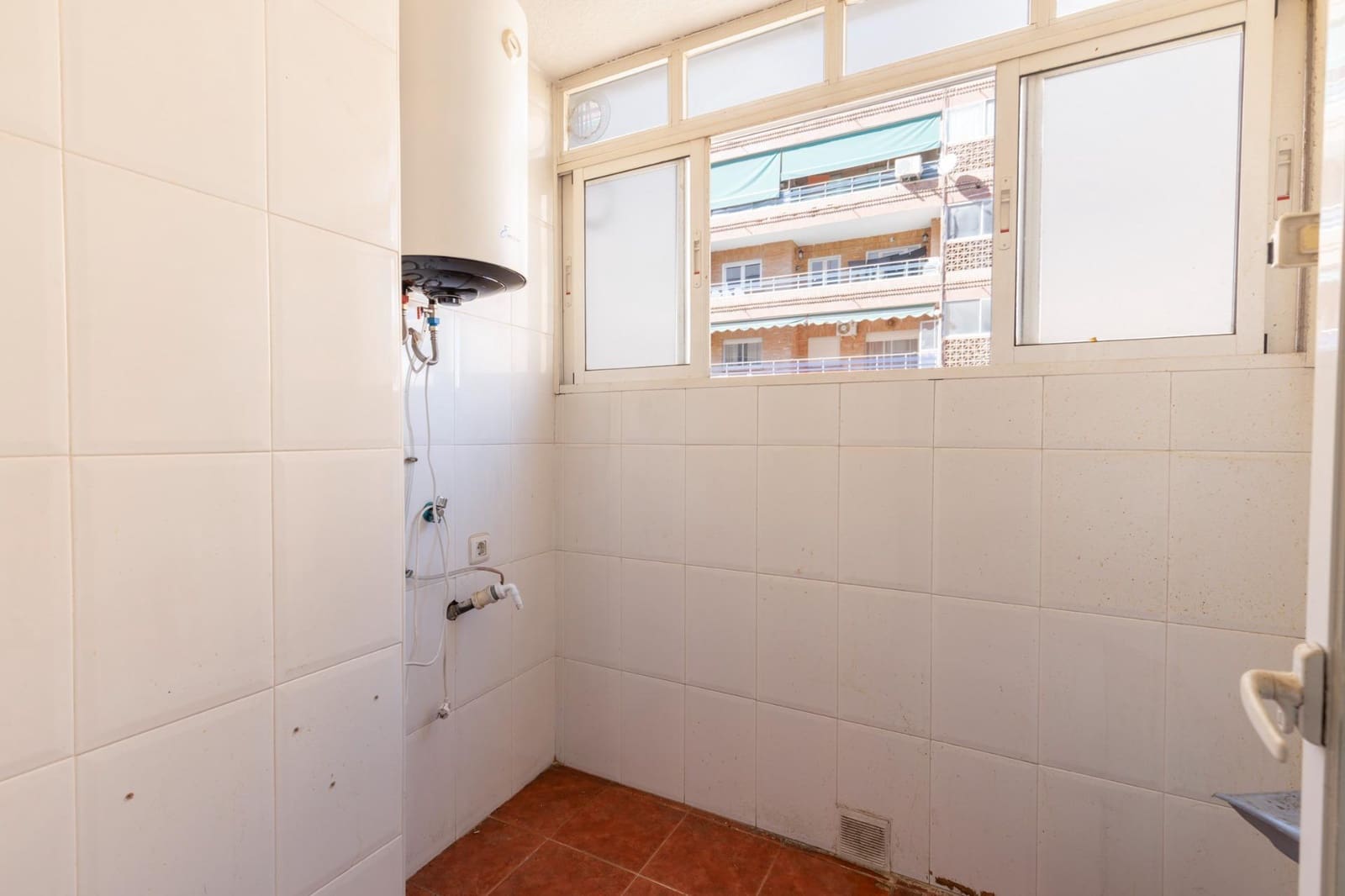 3 Zimmer Wohnung zu verkaufen in Granada Stadt - 225.000 € (Ref: 9634548)