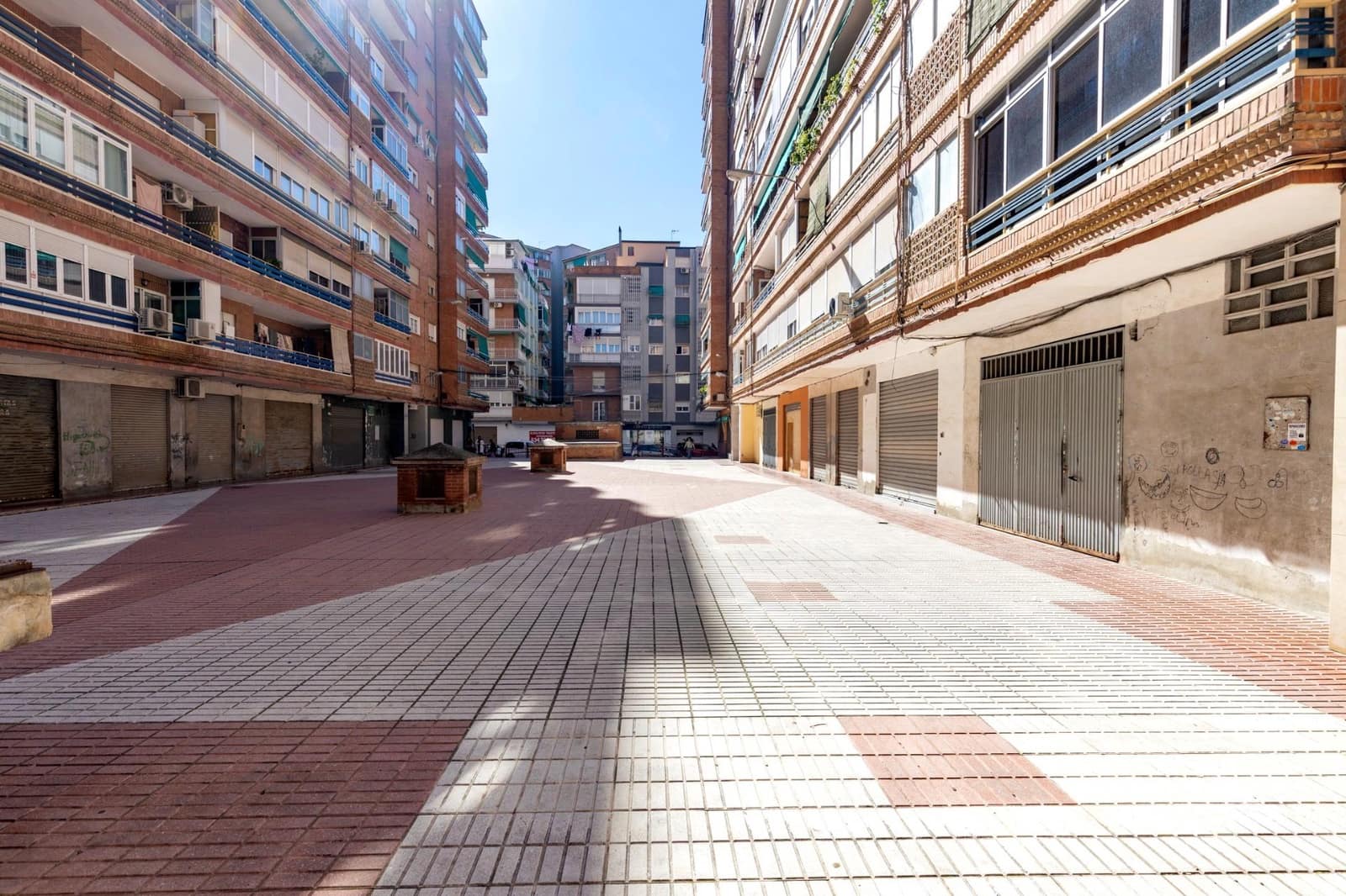 3 Zimmer Wohnung zu verkaufen in Granada Stadt - 225.000 € (Ref: 9634548)