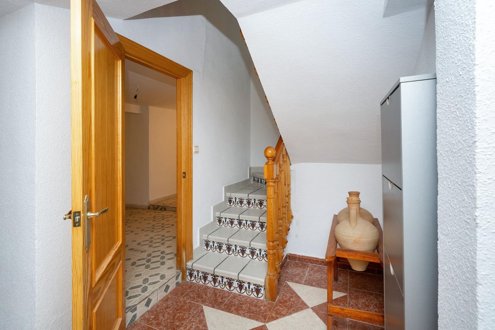 7 slaapkamer Villa te koop in Otura met zwembad garage - € 420.000 (Ref: 9637861)