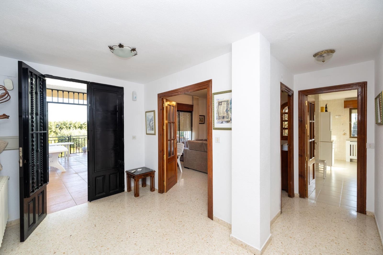 7 slaapkamer Villa te koop in Otura met zwembad garage - € 420.000 (Ref: 9637861)