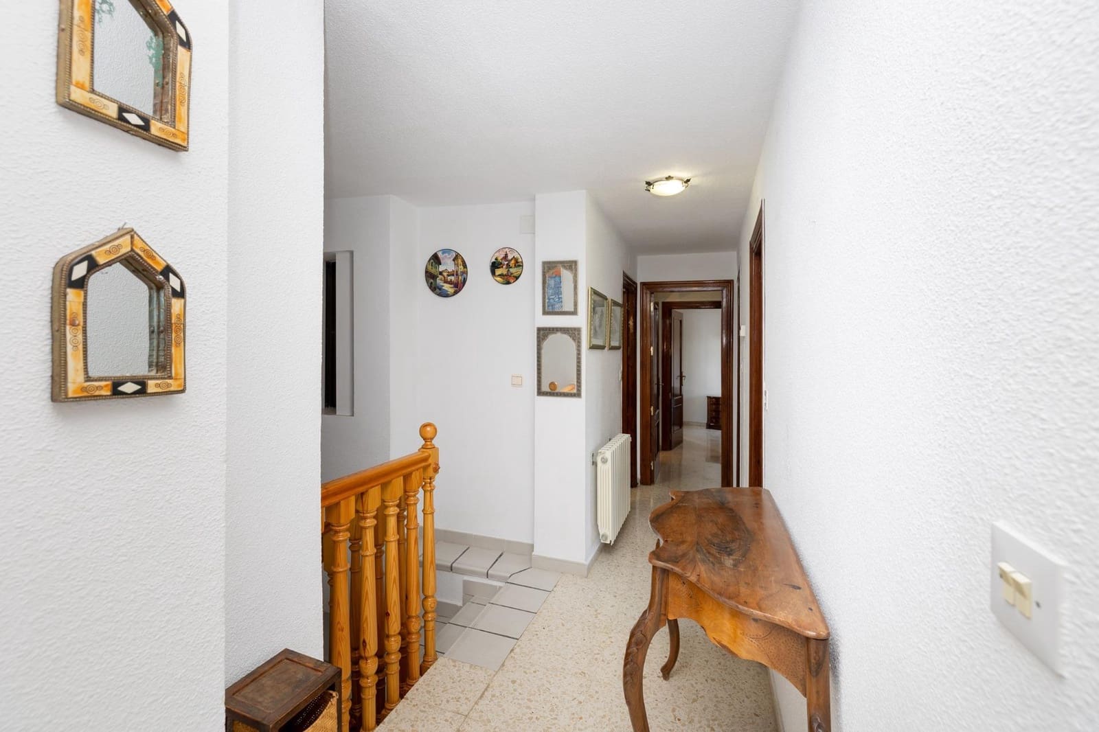 7 slaapkamer Villa te koop in Otura met zwembad garage - € 420.000 (Ref: 9637861)