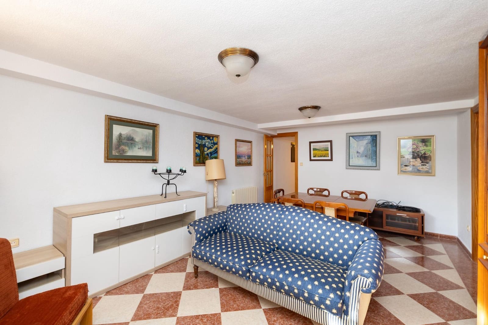 7 slaapkamer Villa te koop in Otura met zwembad garage - € 420.000 (Ref: 9637861)