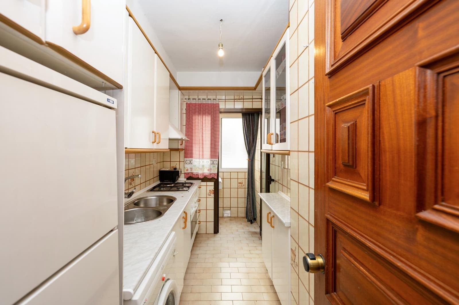 4 bedroom Flat for sale in Granada city with garage - € 335,000 (Ref: 9637862)