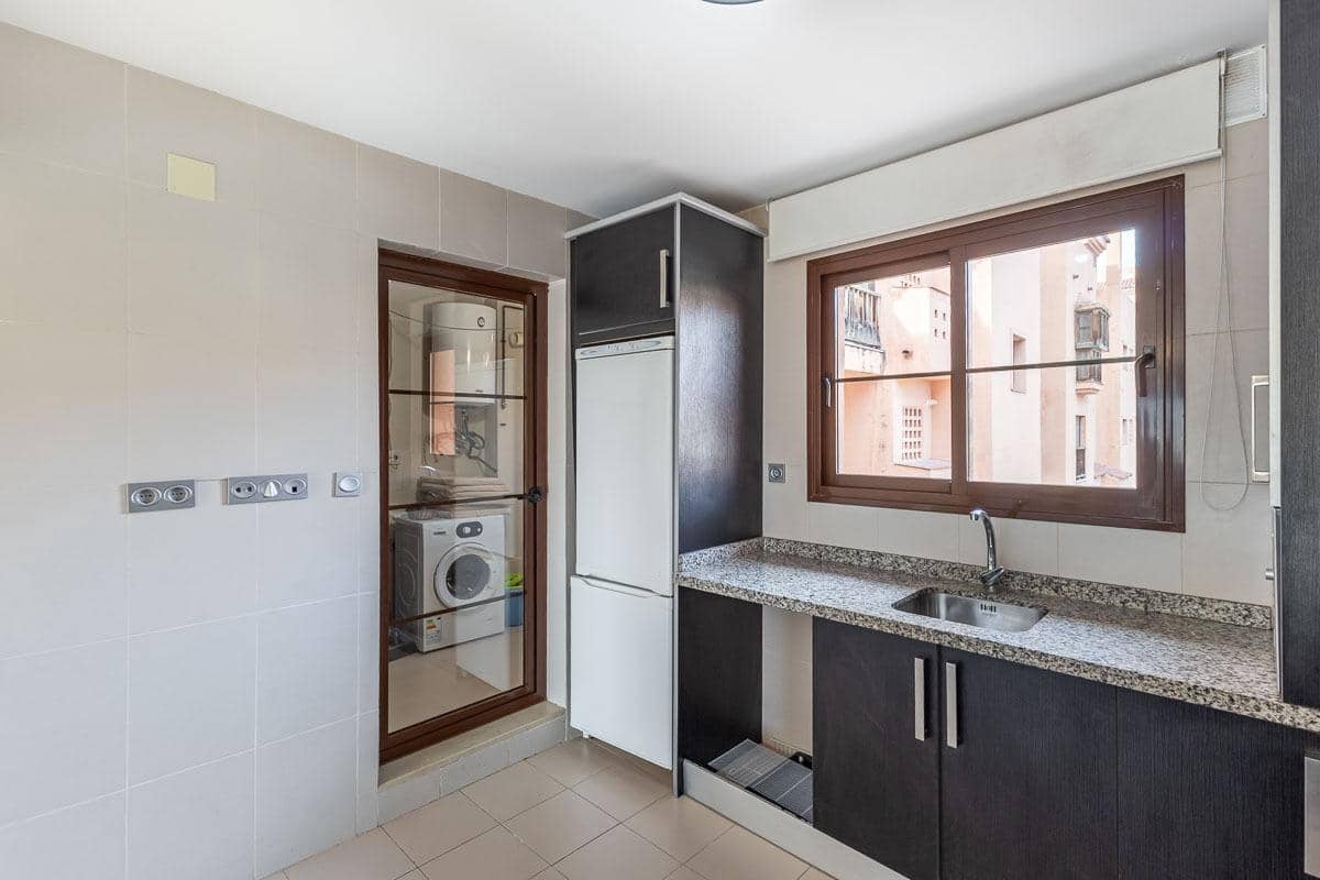 1 bedroom Flat for sale in Albolote with pool garage - € 109,000 (Ref: 9637863)