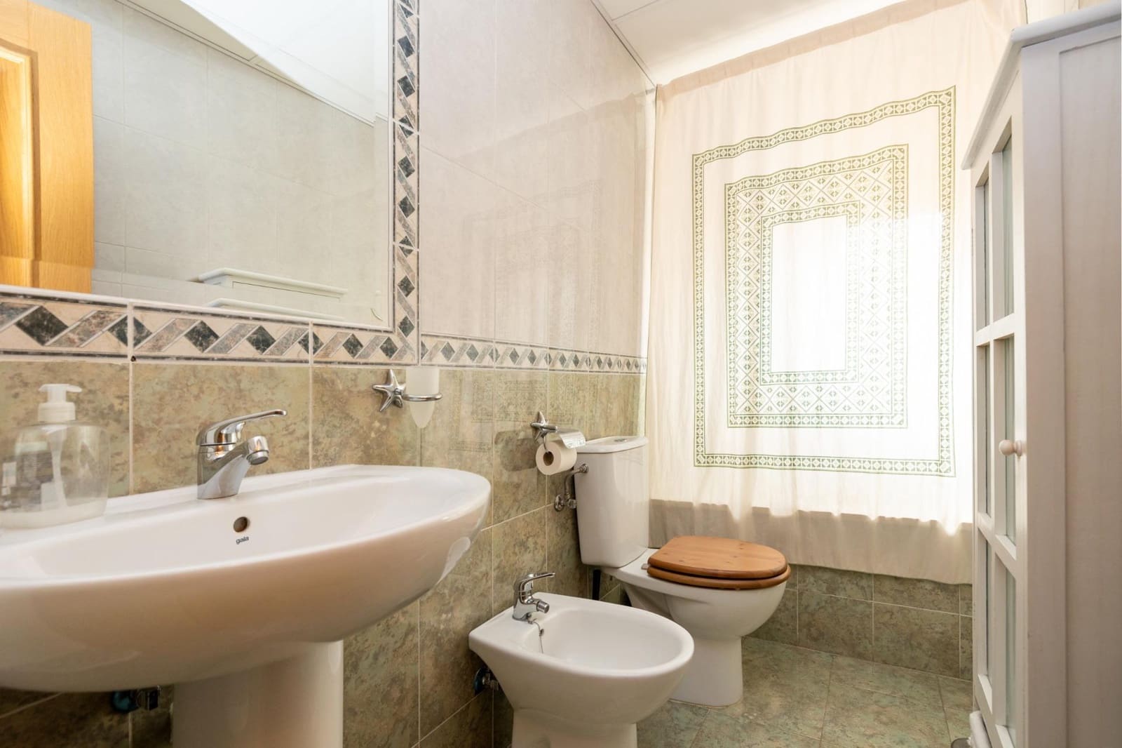 3 sypialnia Dom szeregowy na sprzedaż w Miasto Grenada z garażem - 390 900 € (Ref: 9637864)