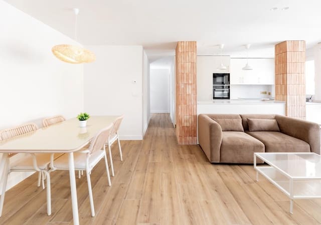 4 makuuhuone Asunto myytävänä paikassa Granada kaupunki - 350 000 € (Ref: 9637865)