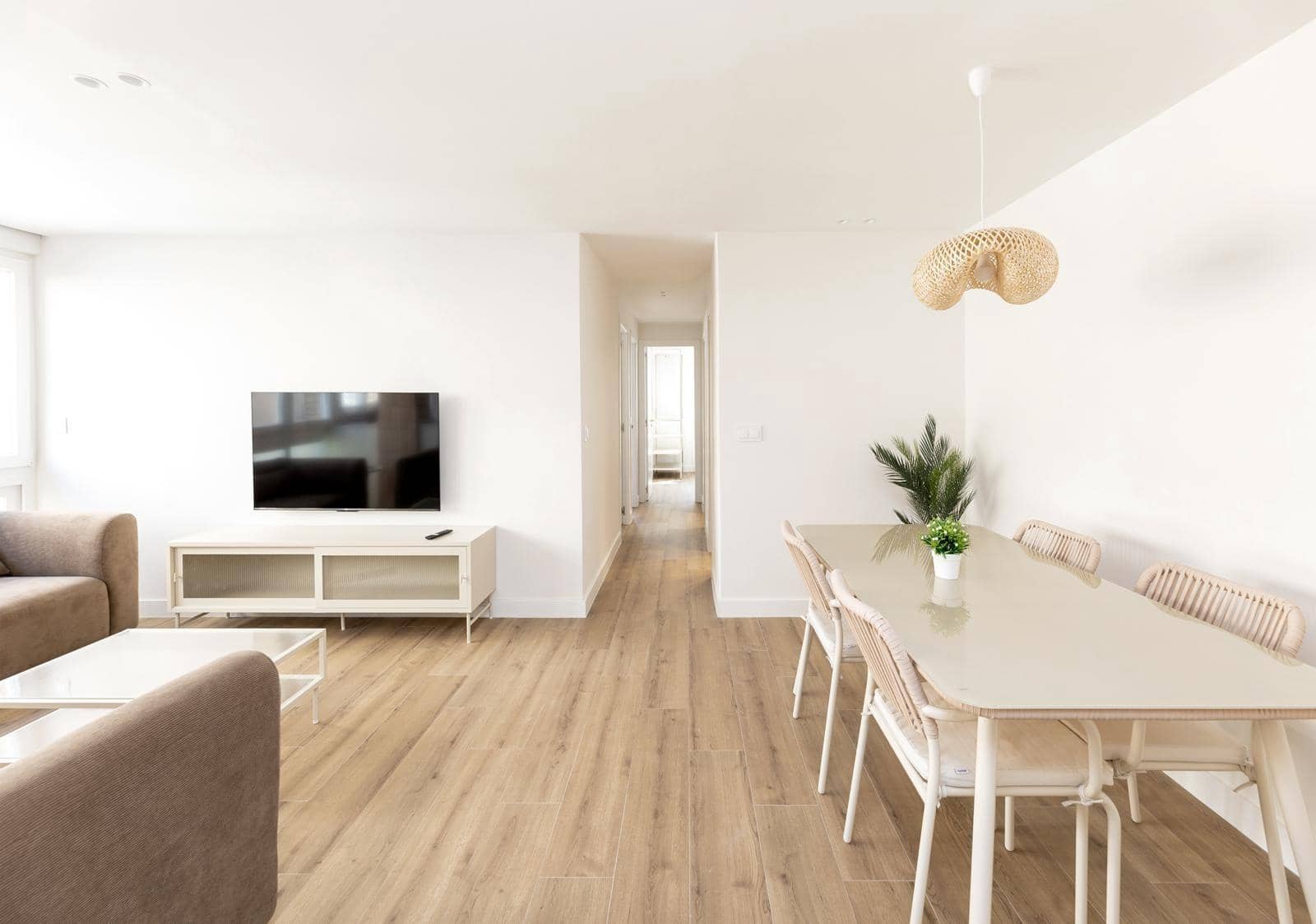 4 Zimmer Wohnung zu verkaufen in Granada Stadt - 350.000 € (Ref: 9637865)